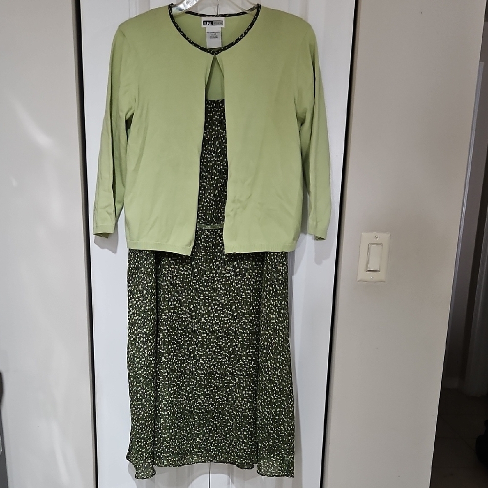Green Floral Dress with Cardigan Sz 14